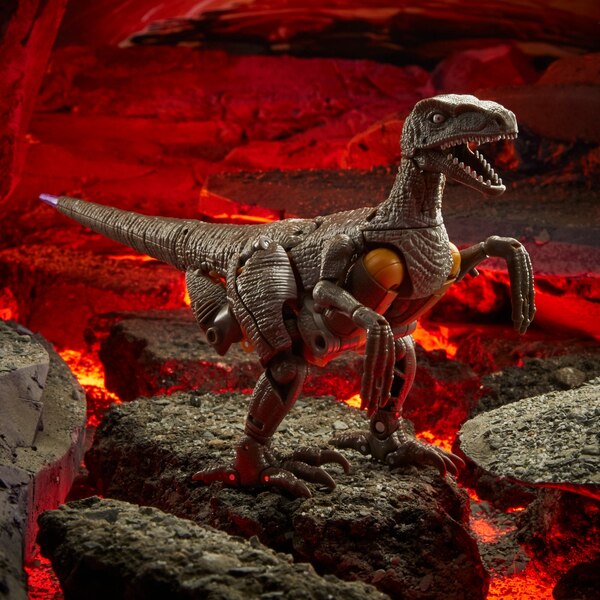 Transformers Kingdom Dinobot  (16 of 30)